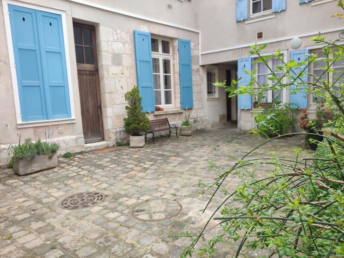 Apartamento Le Gite De La Cathedrale Chartres Exterior foto
